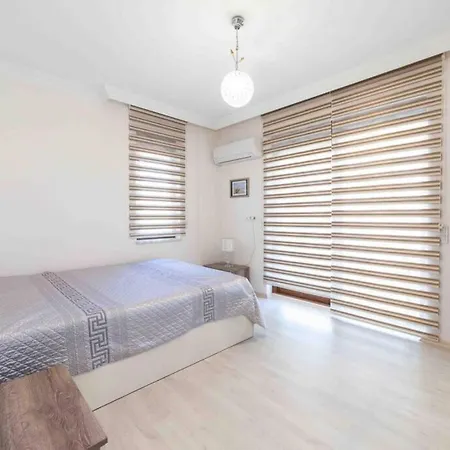 Apartment Trio City Blue
